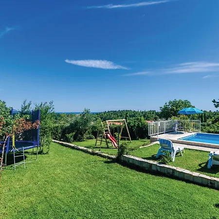 Ferienhaus Beautiful In Mocici Mocici