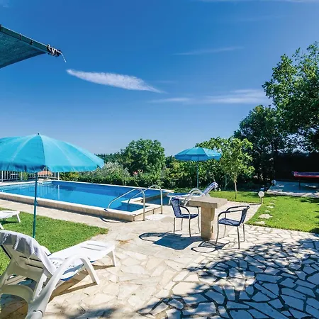 Beautiful In Mocici Ferienhaus